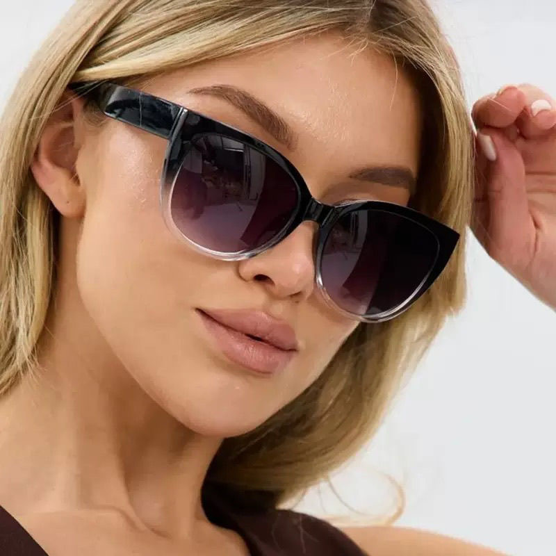 Street Fashion Photoshoot - Lunettes de soleil simples Jingwei Cat's