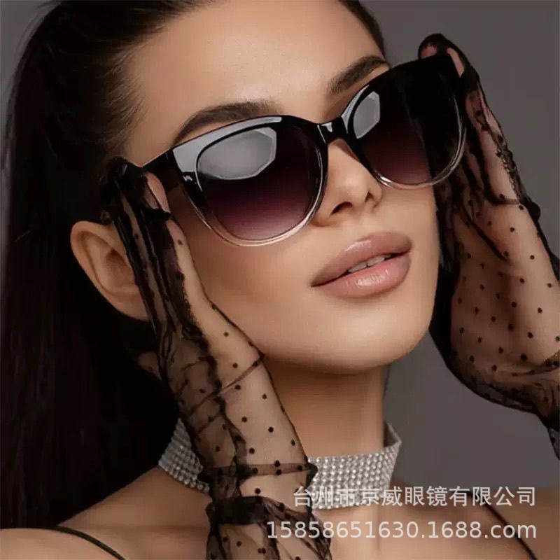 Lunettes de soleil simples Jin - Street Fashion Photoshoot avis et prix
