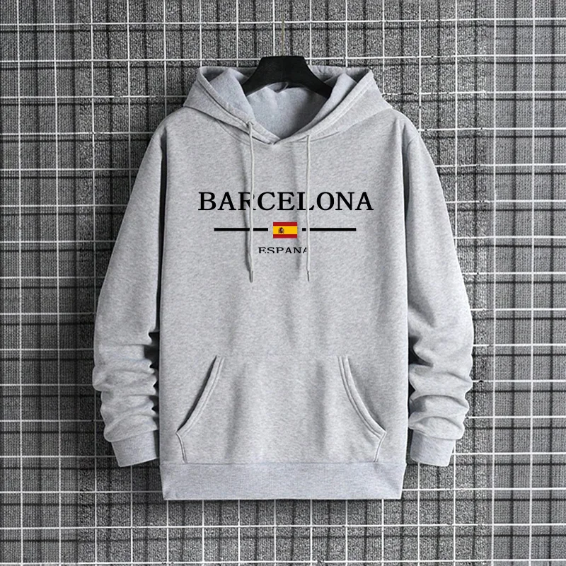 Sweat à capuche tendance pour  - Street Fashion Barcelona avis et prix